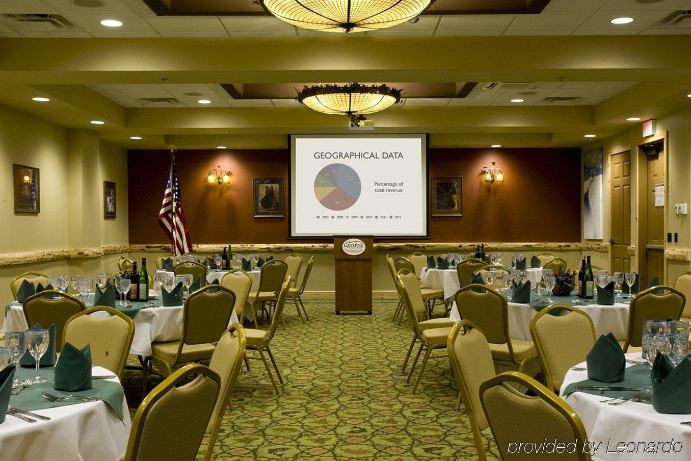 Hope Lake Lodge&Indoor Waterpark Cortland Restaurant foto